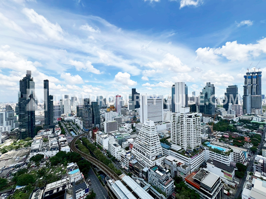 Condominium in Sathorn : The Infinity