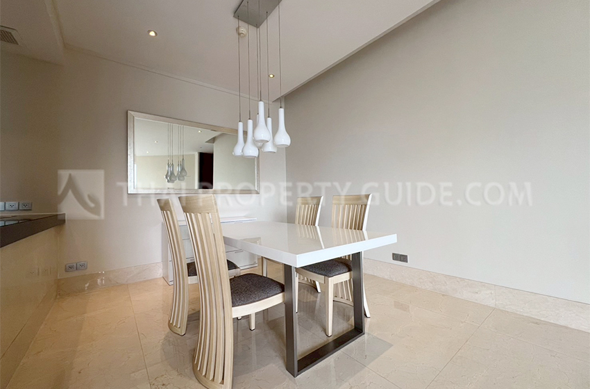 Condominium in Sathorn : The Infinity 