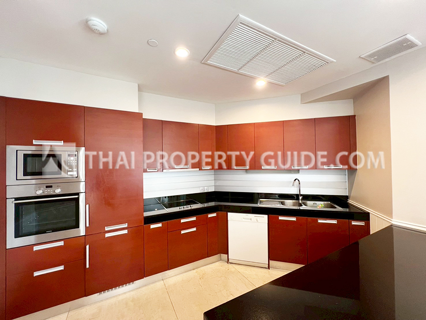 Condominium in Sathorn : The Infinity