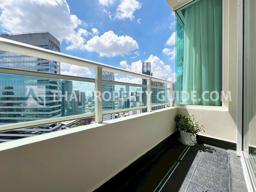 Condominium in Sathorn : The Infinity