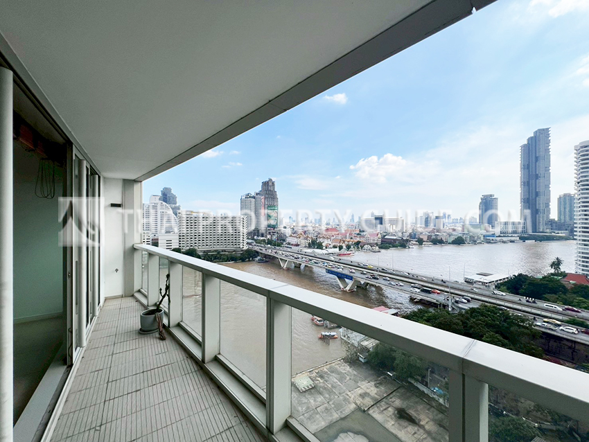 Condominium in Sathorn 