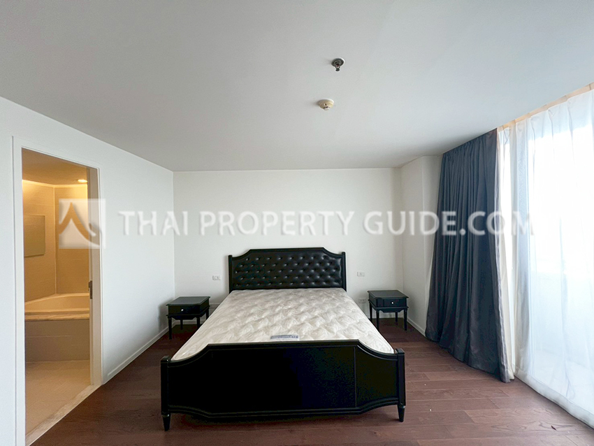 Condominium in Sathorn 