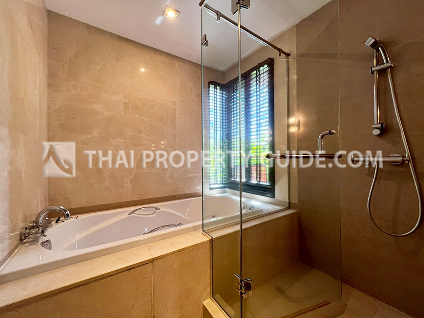 Condominium in Sathorn 