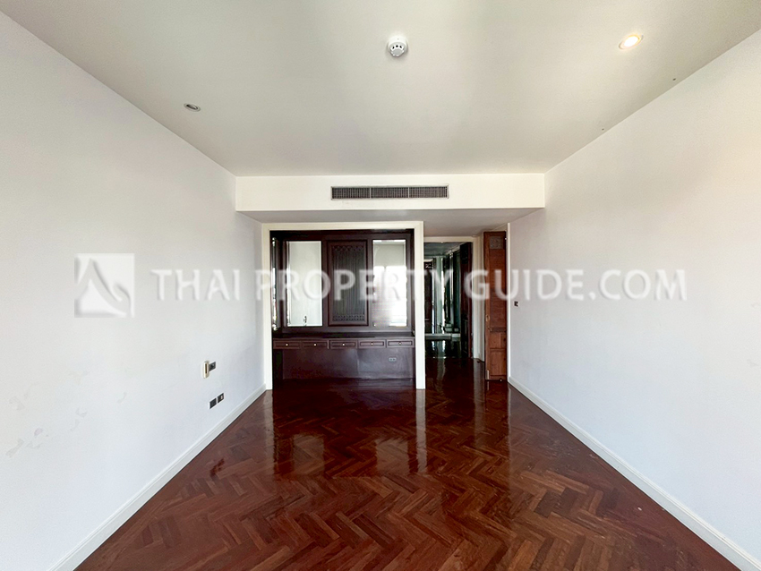 Condominium in Sathorn 