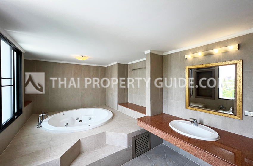 Condominium in Sukhumvit 