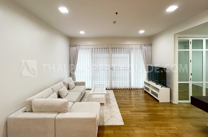 Condominium in Sukhumvit : The Madison Condominium 