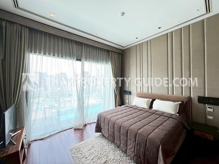Condominium in Sukhumvit : Le Raffine 39 