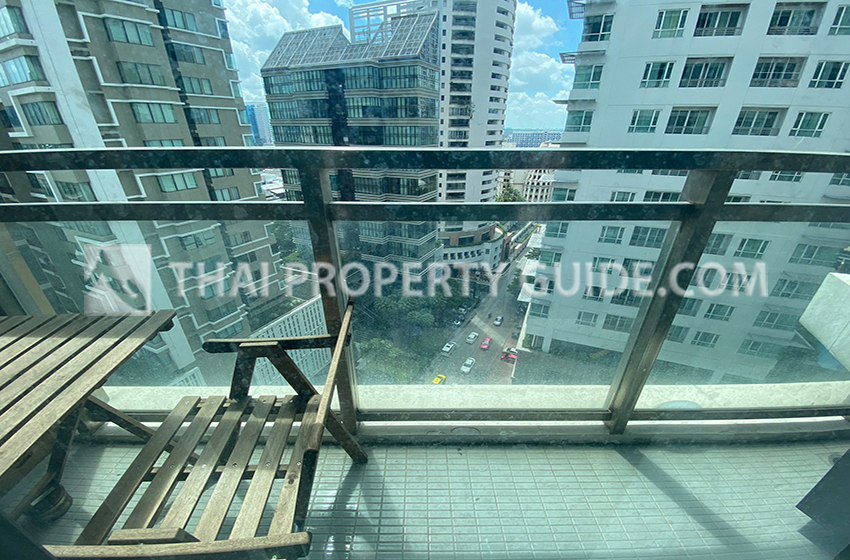 Condominium in Sukhumvit : Bright Sukhumvit 24 