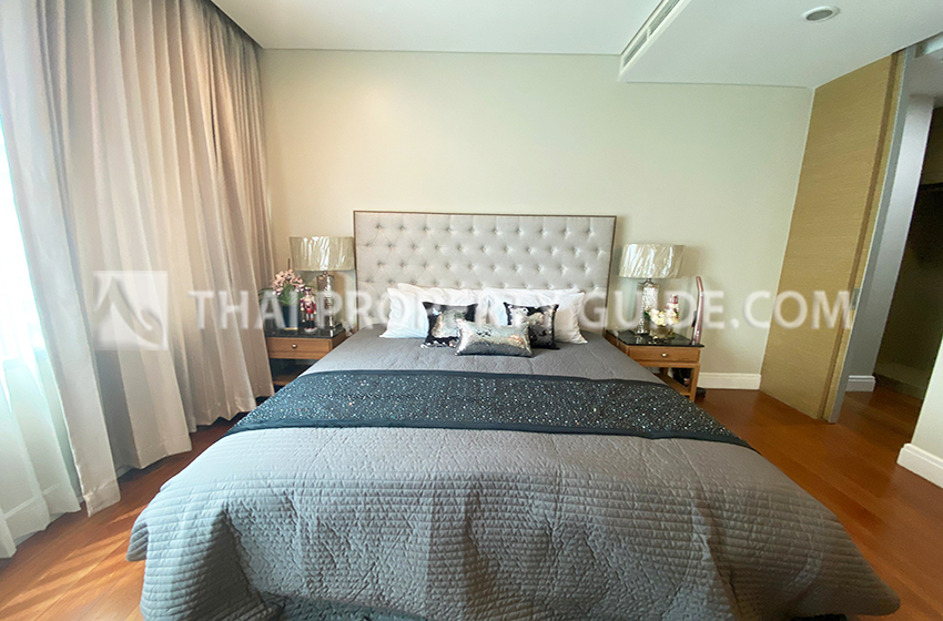 Condominium in Sukhumvit : Bright Sukhumvit 24 