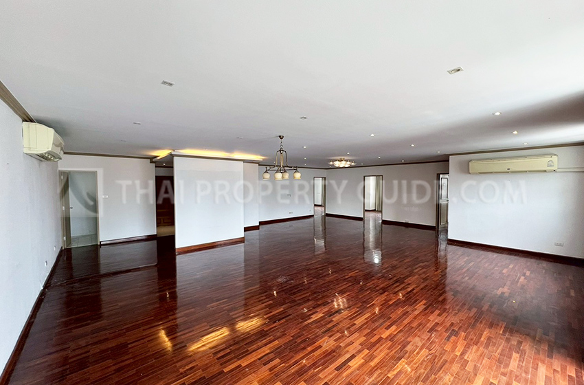 Condominium in Sukhumvit 