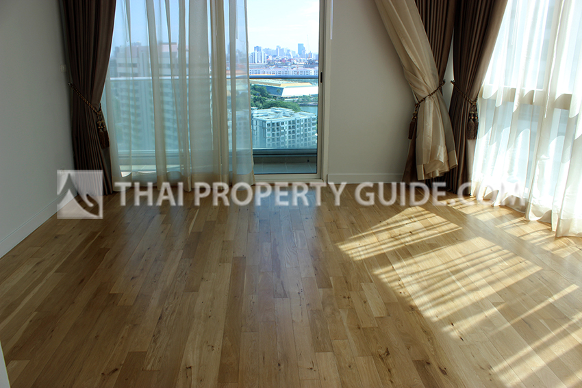 Condominium in Sukhumvit : Millennium Residence 
