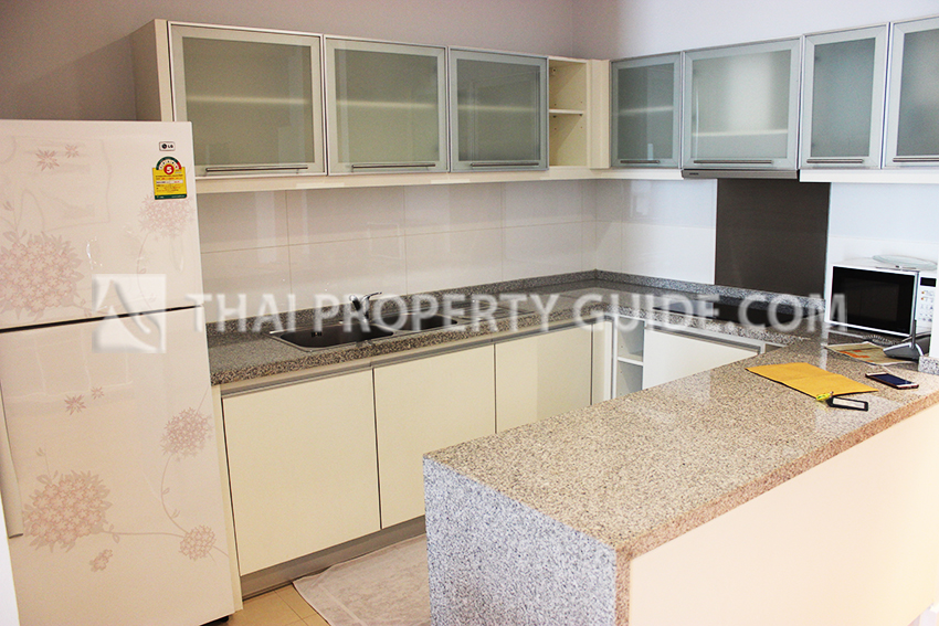 Condominium in Sukhumvit : Millennium Residence 