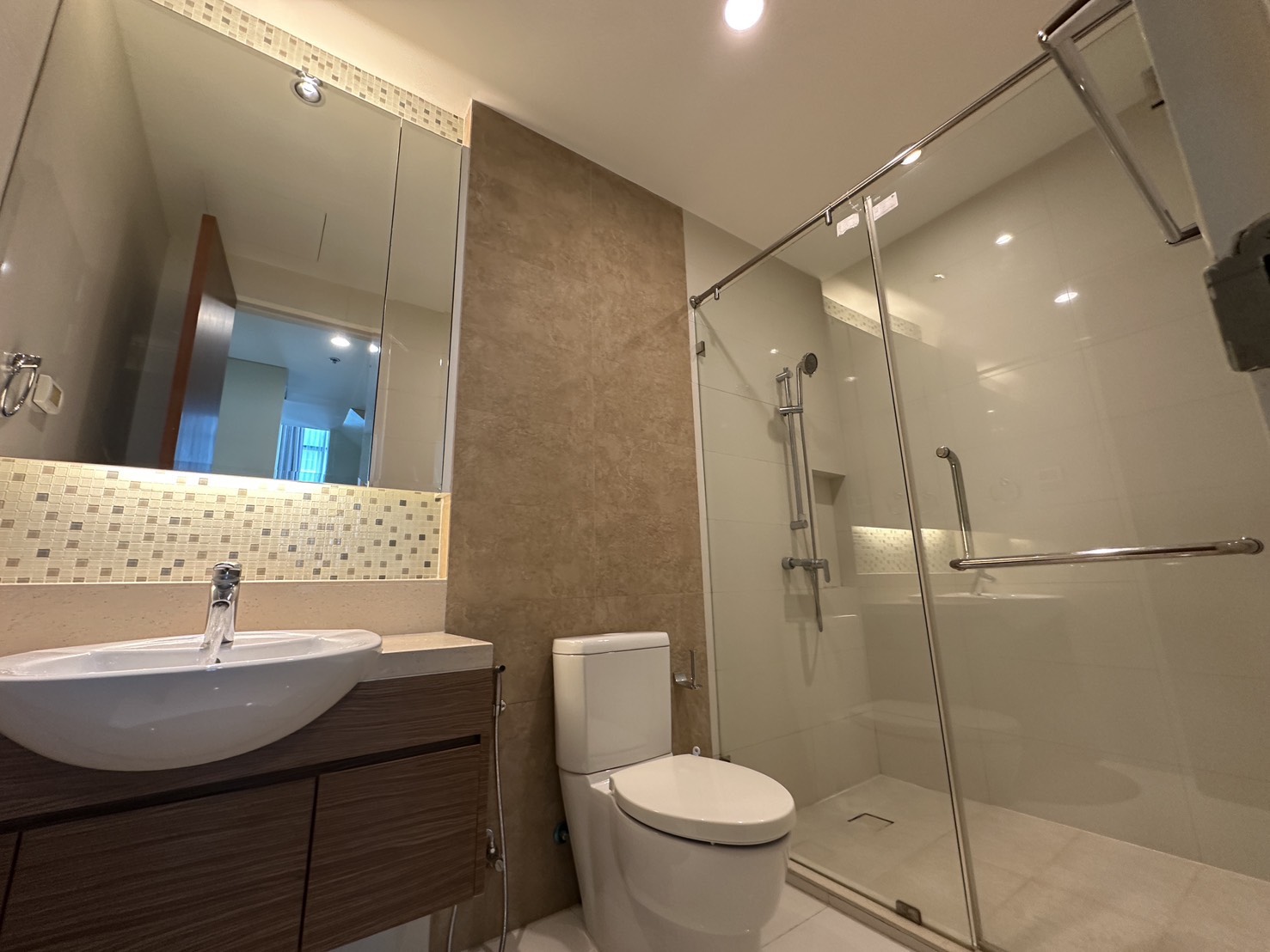 Condominium in Sukhumvit : Bright Sukhumvit 24 