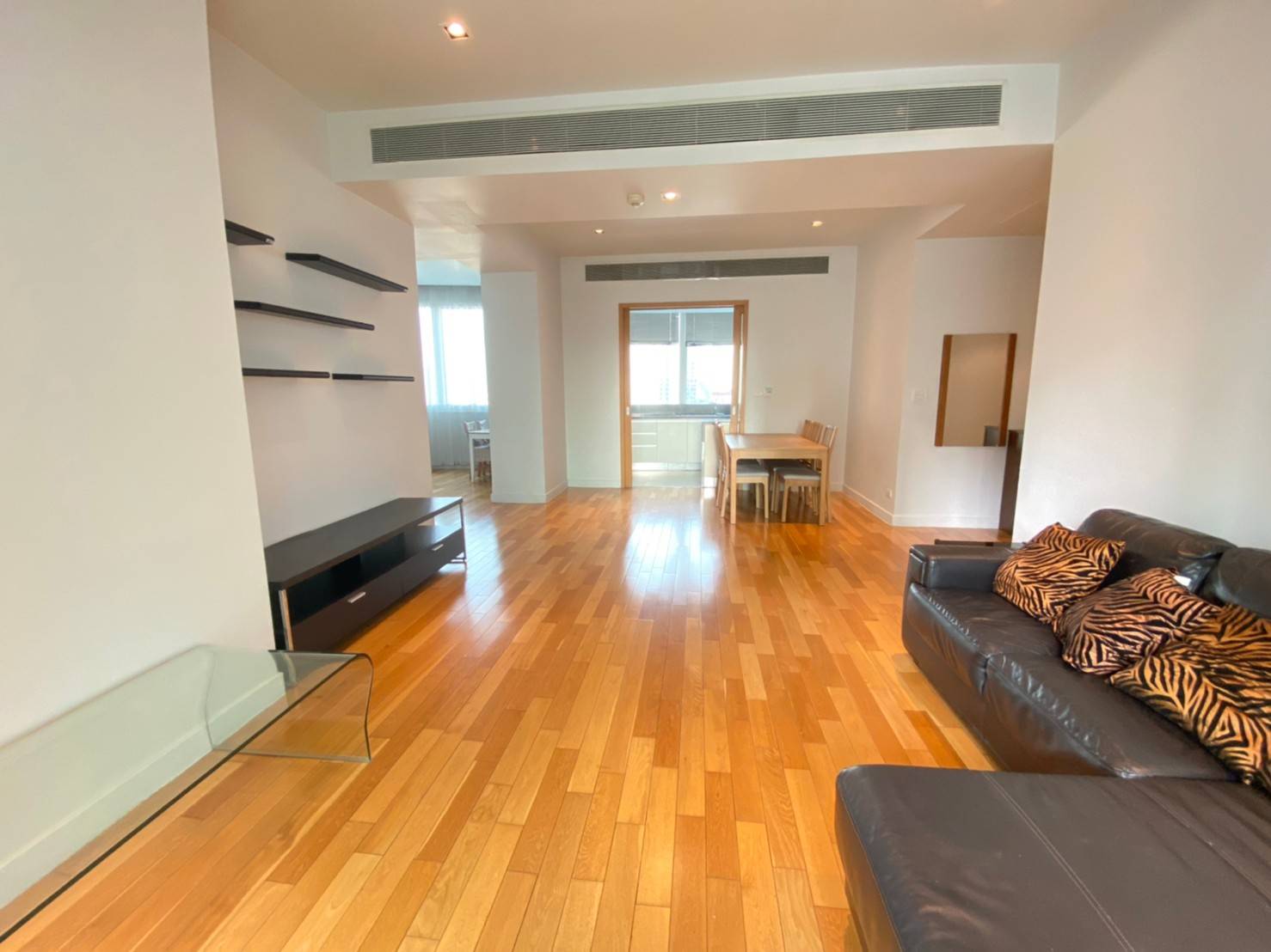 House with Shared Pool for rent in Bangnatrad