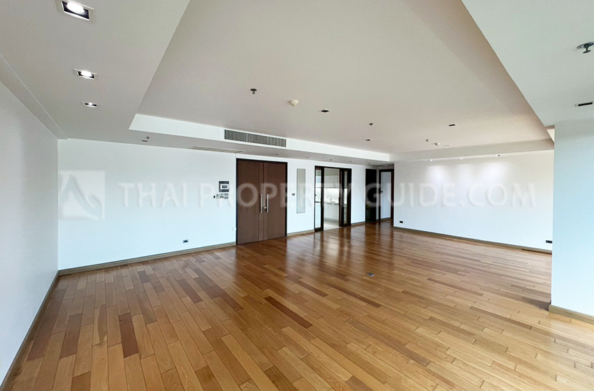Condominium in Sukhumvit : Belgravia Residences 