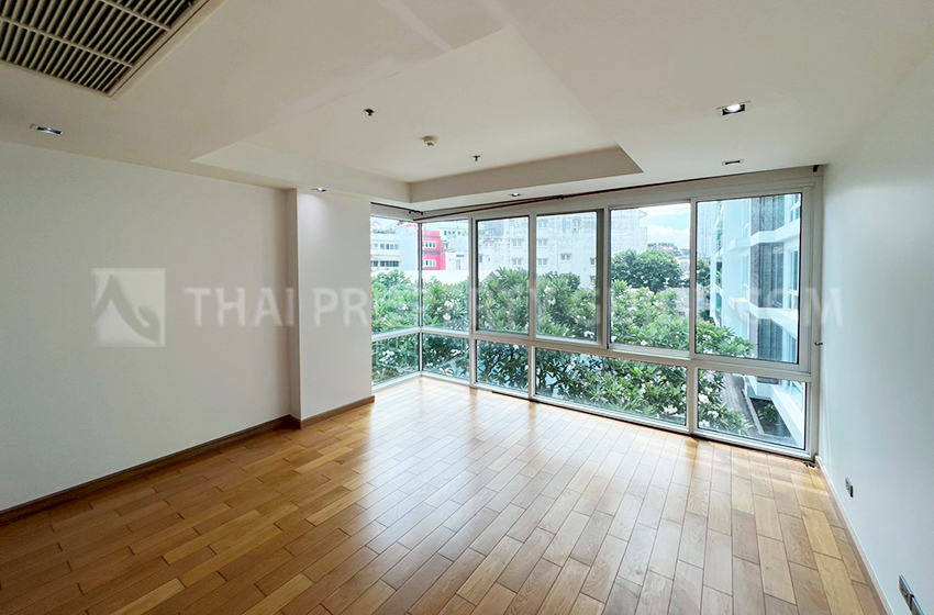 Condominium in Sukhumvit : Belgravia Residences 