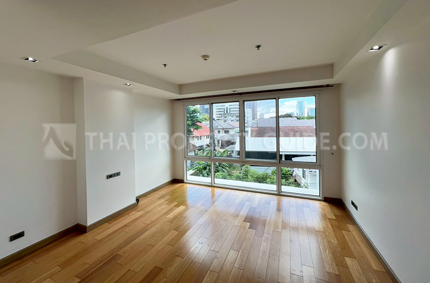 Condominium in Sukhumvit : Belgravia Residences 