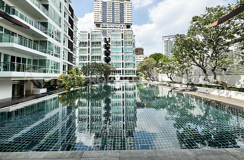 Condominium in Sukhumvit : Belgravia Residences 