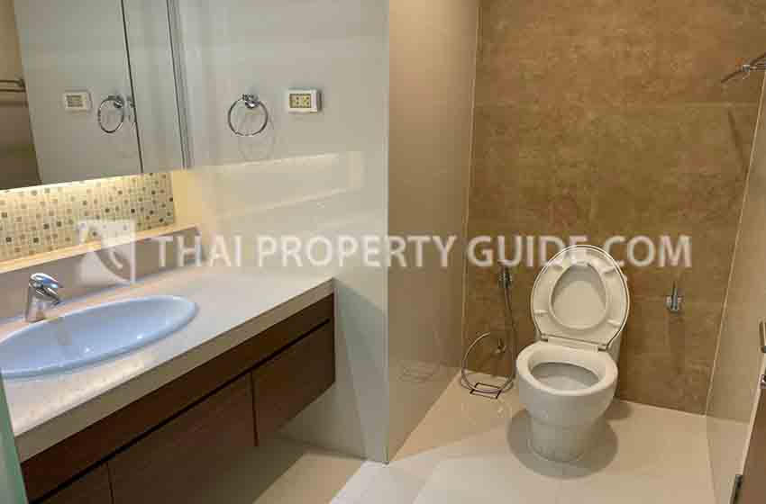 Condominium in Sukhumvit : Bright Sukhumvit 24 