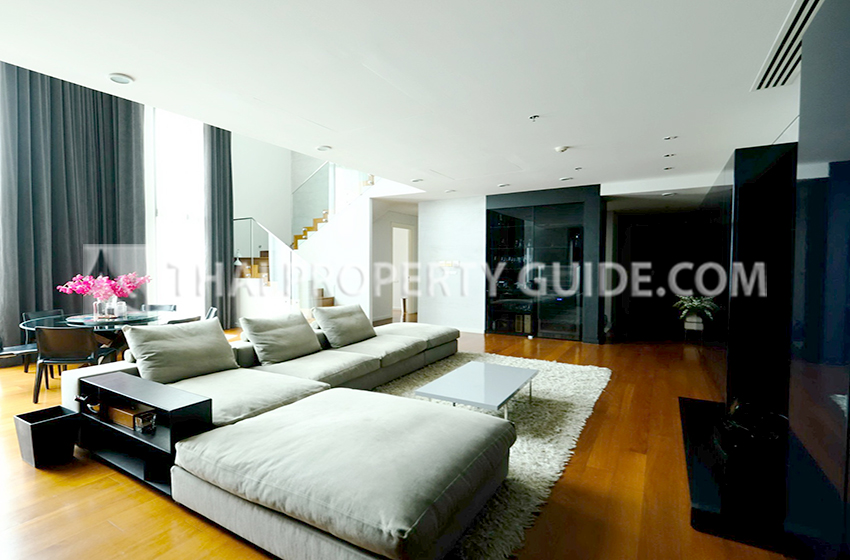 Condominium in Sukhumvit : Bright Sukhumvit 24 