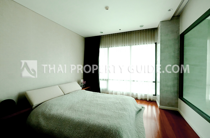 Condominium in Sukhumvit : Bright Sukhumvit 24 
