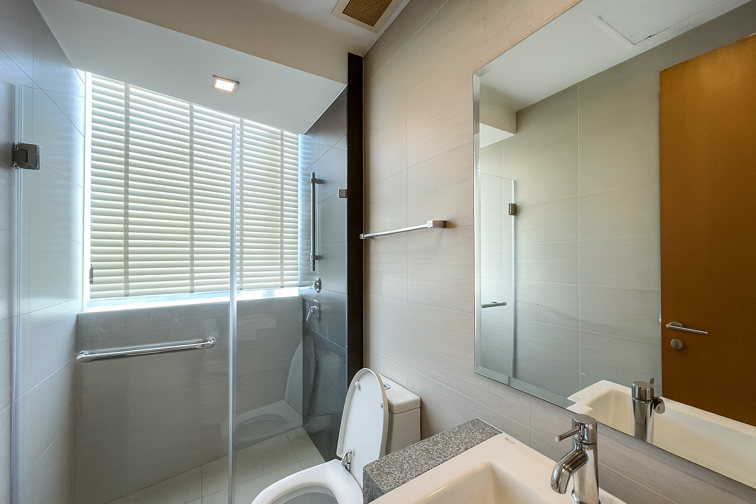 Condominium in Sukhumvit : Millennium Residence 