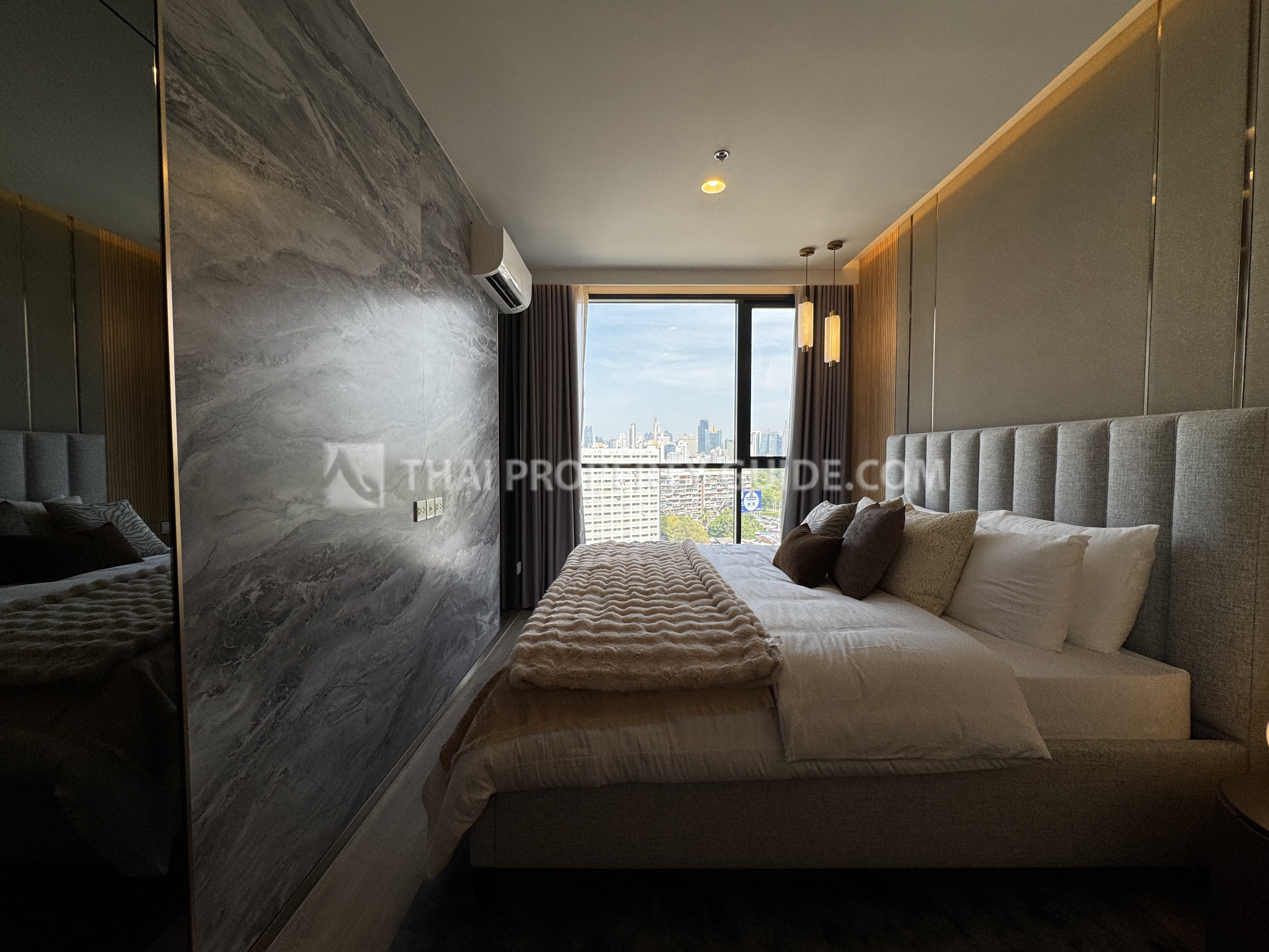 Condo For Sale in Rama 4 