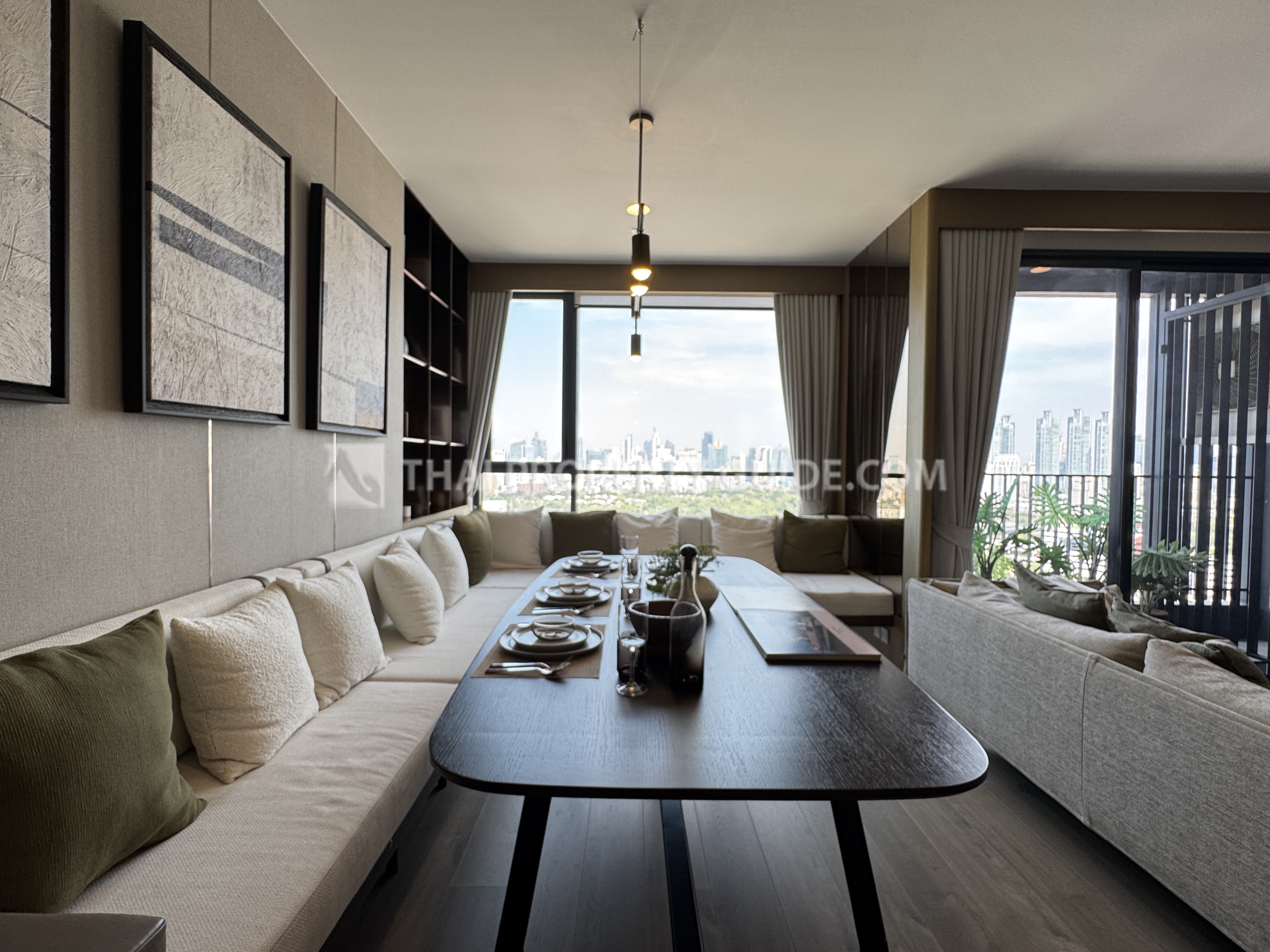 Condo For Sale in Rama 4 