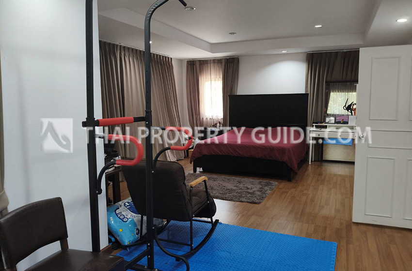 House in Nichada Thani 