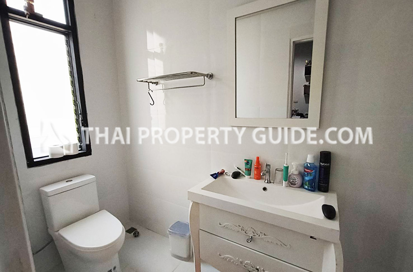 House in Nichada Thani 