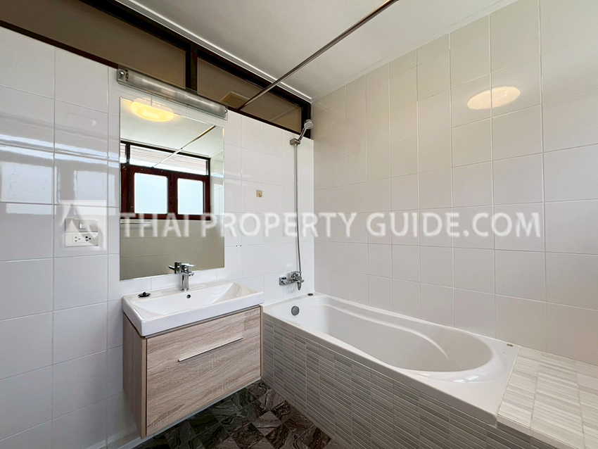 House in Sathorn 