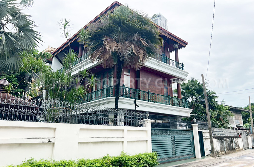 House in Sukhumvit