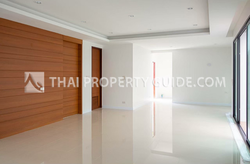 House in Sukhumvit 