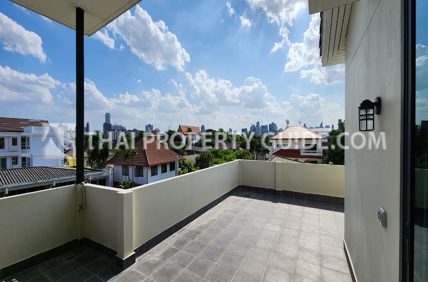 House in Sukhumvit 