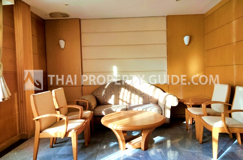 House with Private Pool in Bangnatrad 