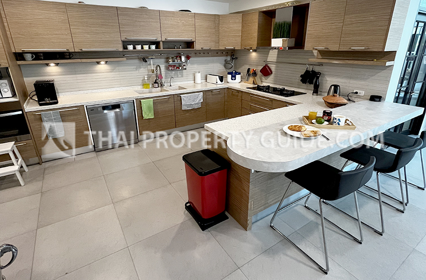 House with Private Pool in Chaengwattana (near Nichada Thani) 