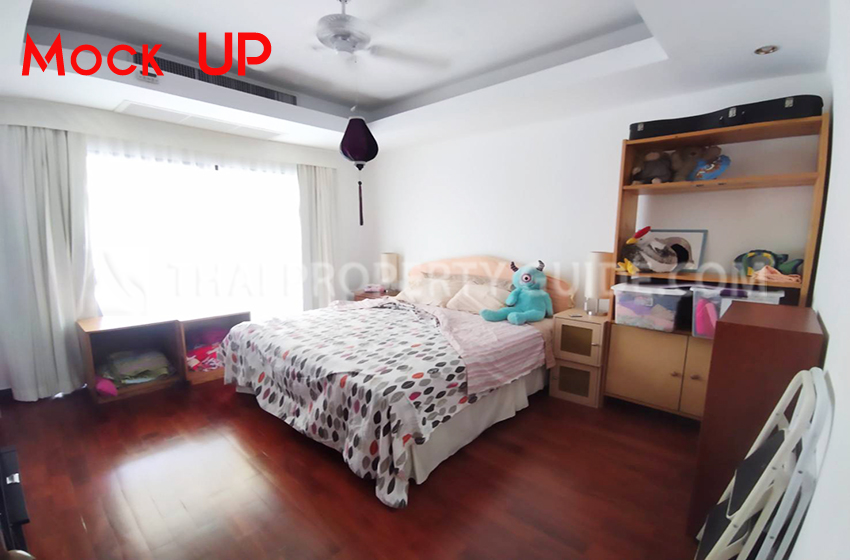 House with Private Pool in Nichada Thani 