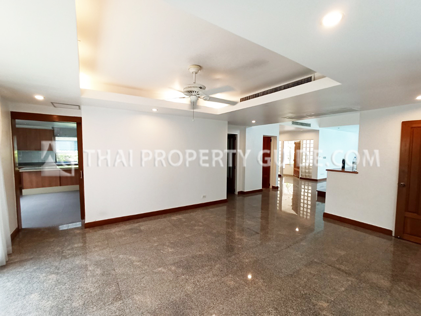 House with Private Pool in Nichada Thani 