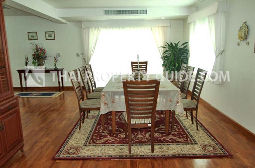 House with Private Pool in Nichada Thani 