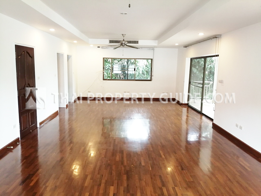 House with Private Pool in Nichada Thani 