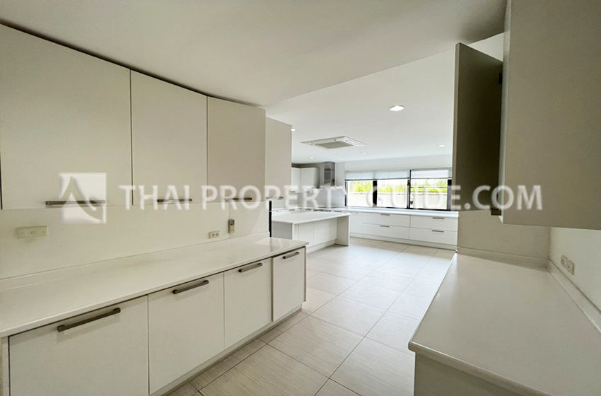 House with Private Pool in Nichada Thani 