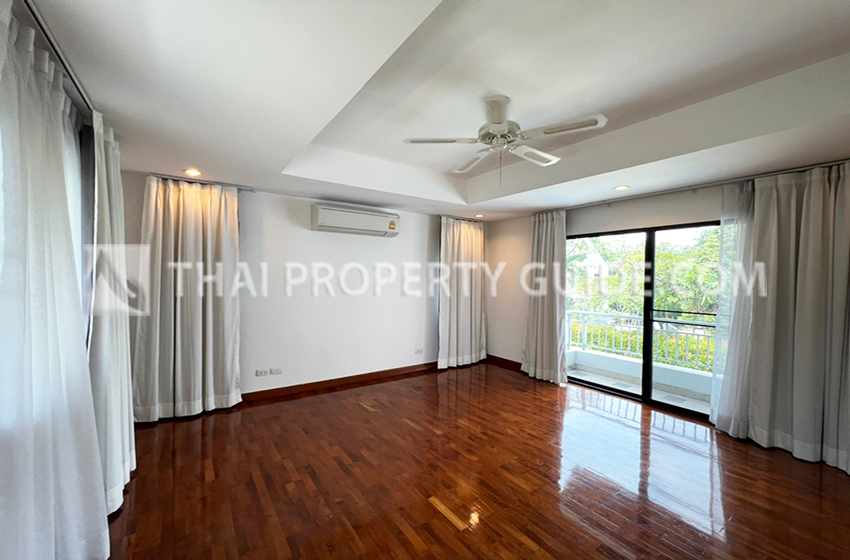 House with Private Pool in Nichada Thani 