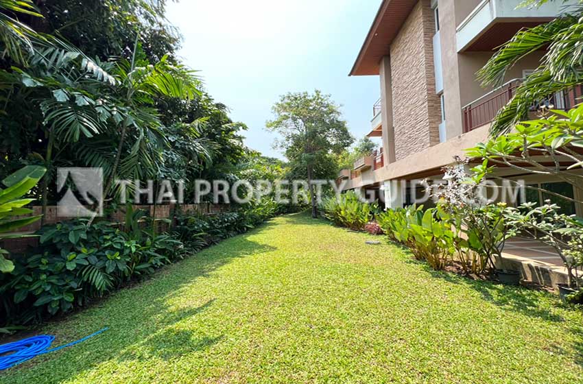 House with Private Pool in Nichada Thani 