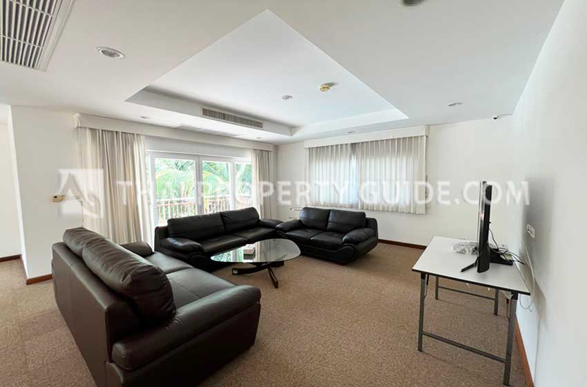 House with Private Pool in Nichada Thani 