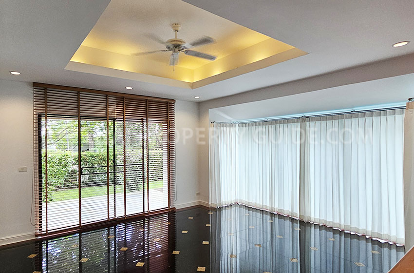 House with Private Pool in Nichada Thani 