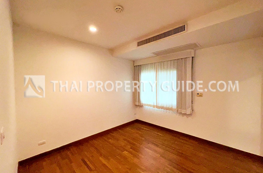 House with Private Pool in Nichada Thani 