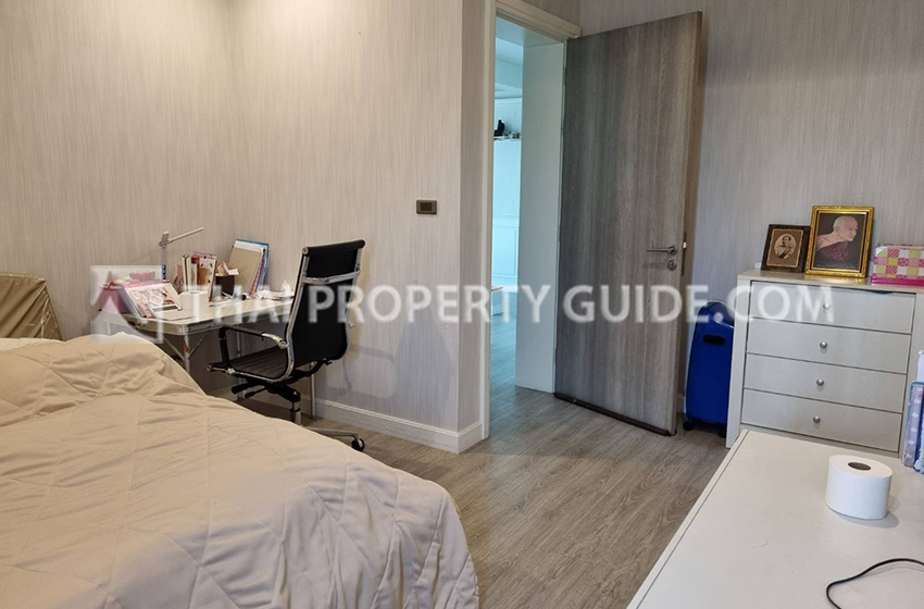 House with Private Pool in Nichada Thani 