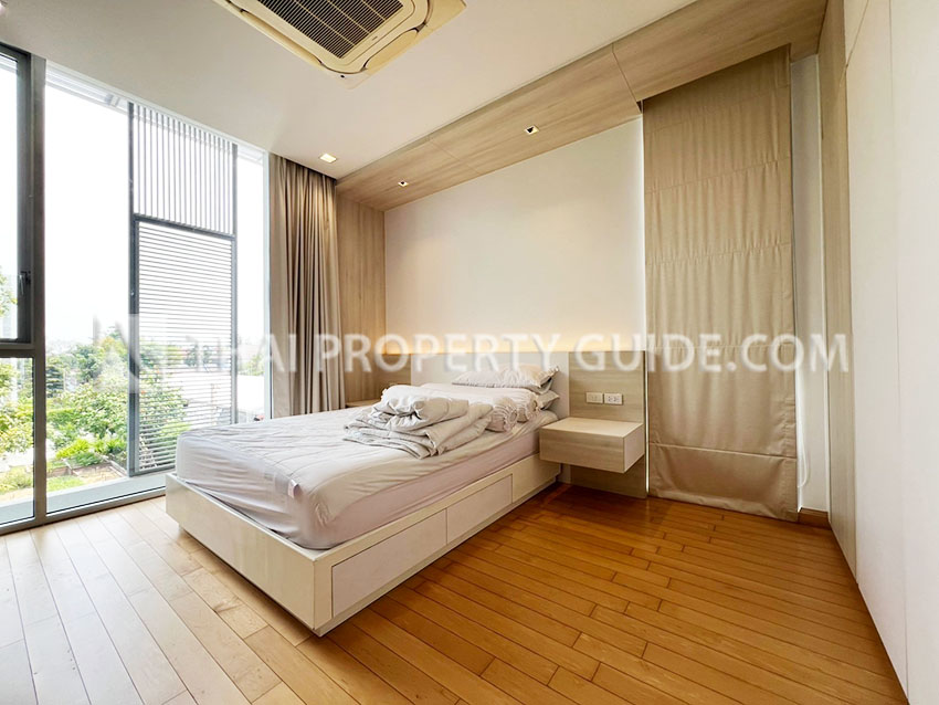House with Private Pool in New Petchburi 