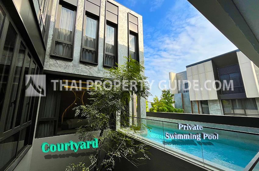 House with Private Pool in Pattanakarn 