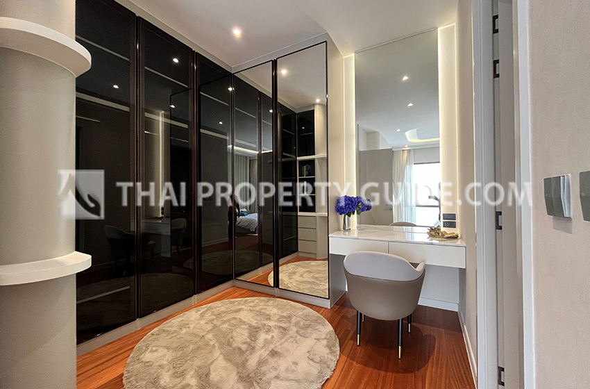 House with Private Pool in Pattanakarn 